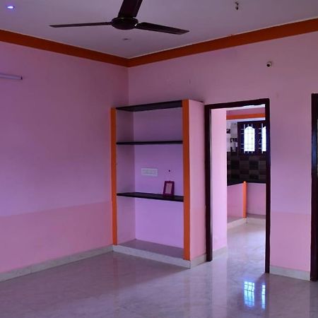 Ramana Maharshi Gaestehaus Apartment Tiruvannāmalai Exterior photo